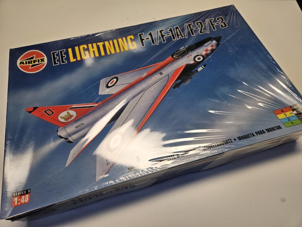 Lightning E.E F1, F2, F3
