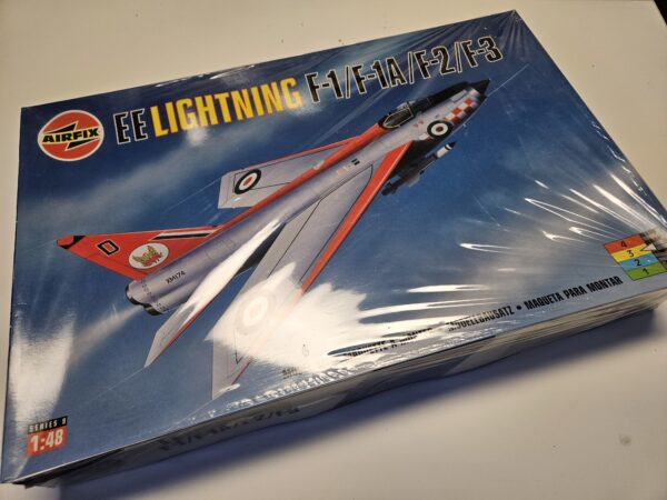 Lightning E.E F1, F2, F3
